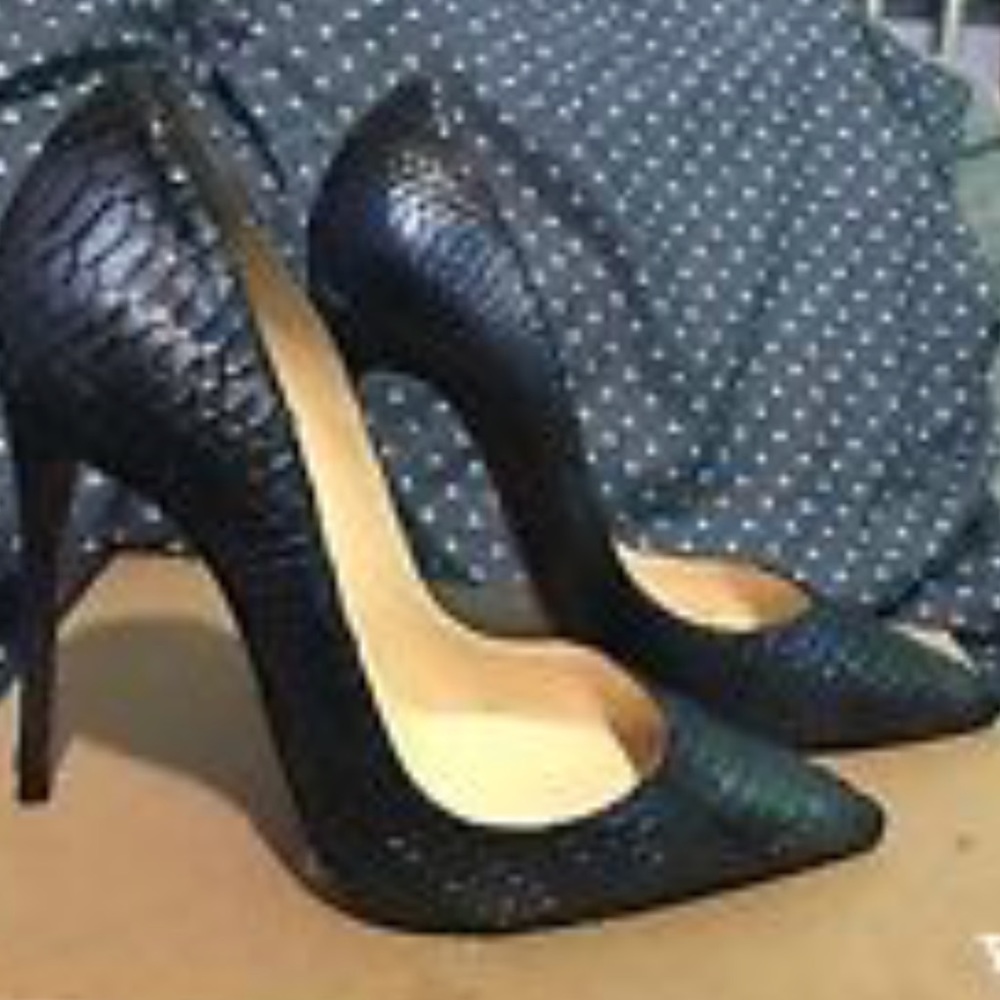 Authentic So Kates snake print metal